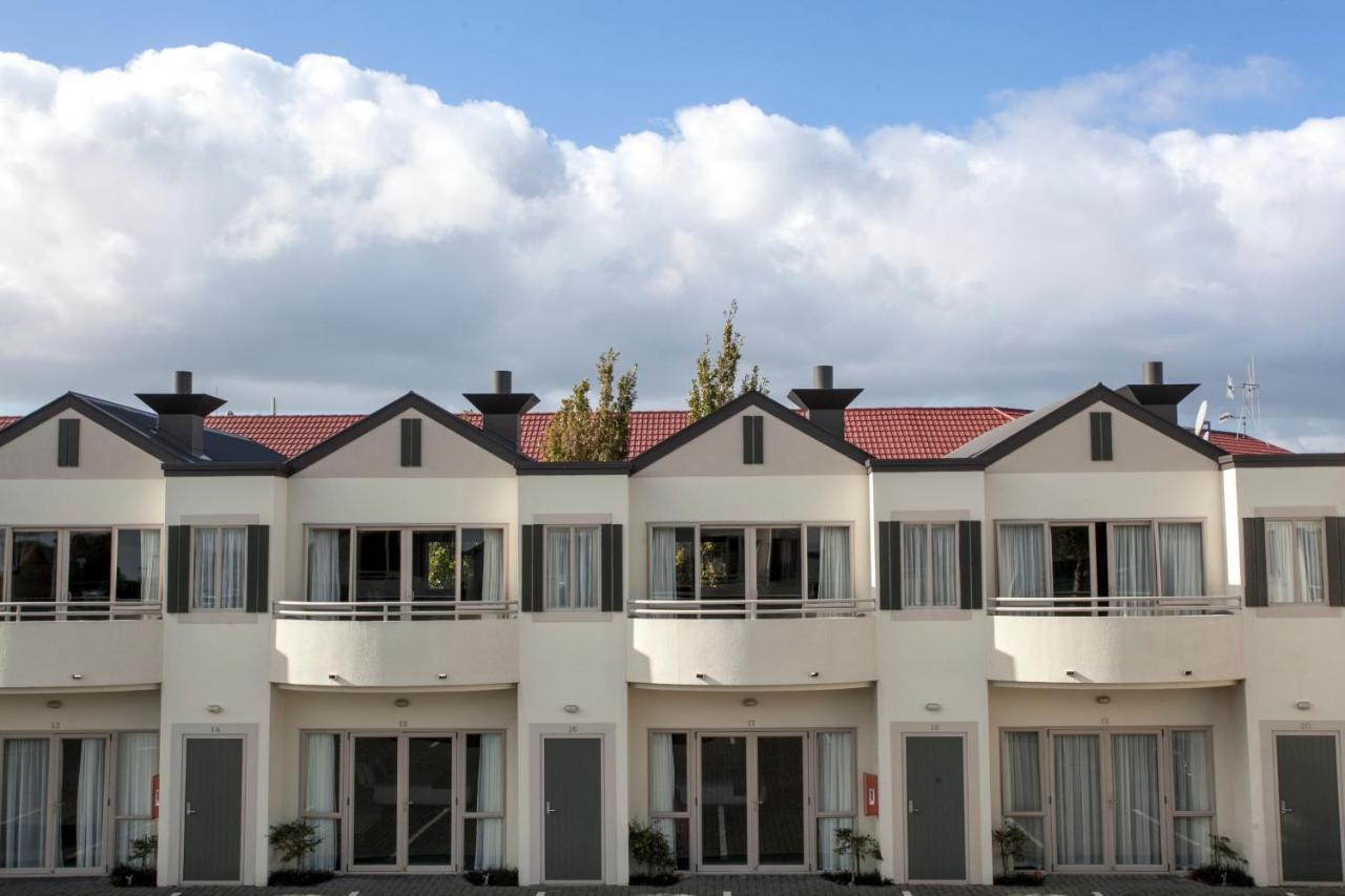 Cornwall Motor Lodge Palmerston North Exterior photo